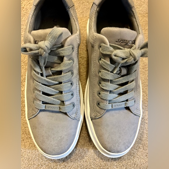 JSLIDES Low Cut Platform Suede Sneaker - Picture 10 of 16